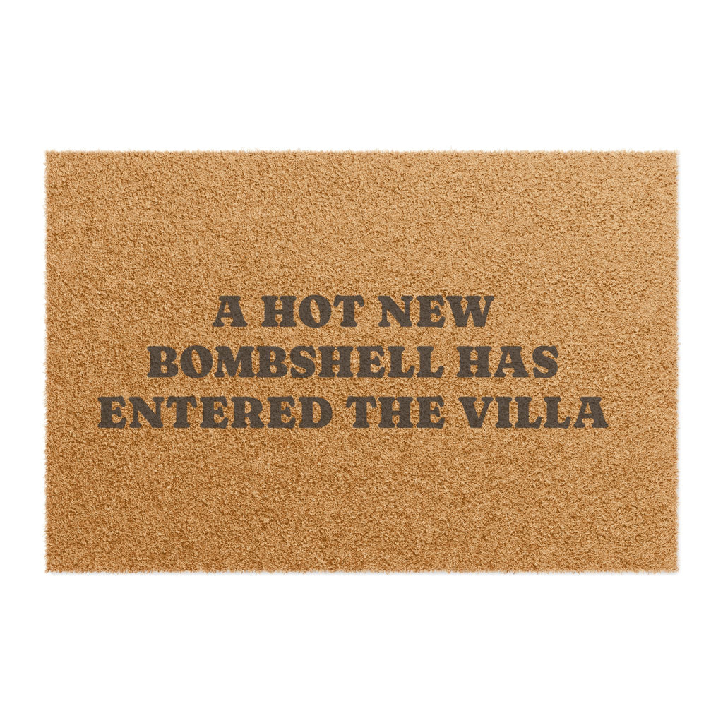 A Hot New Bombshell Has Entered The Villa Doormat | Love Island